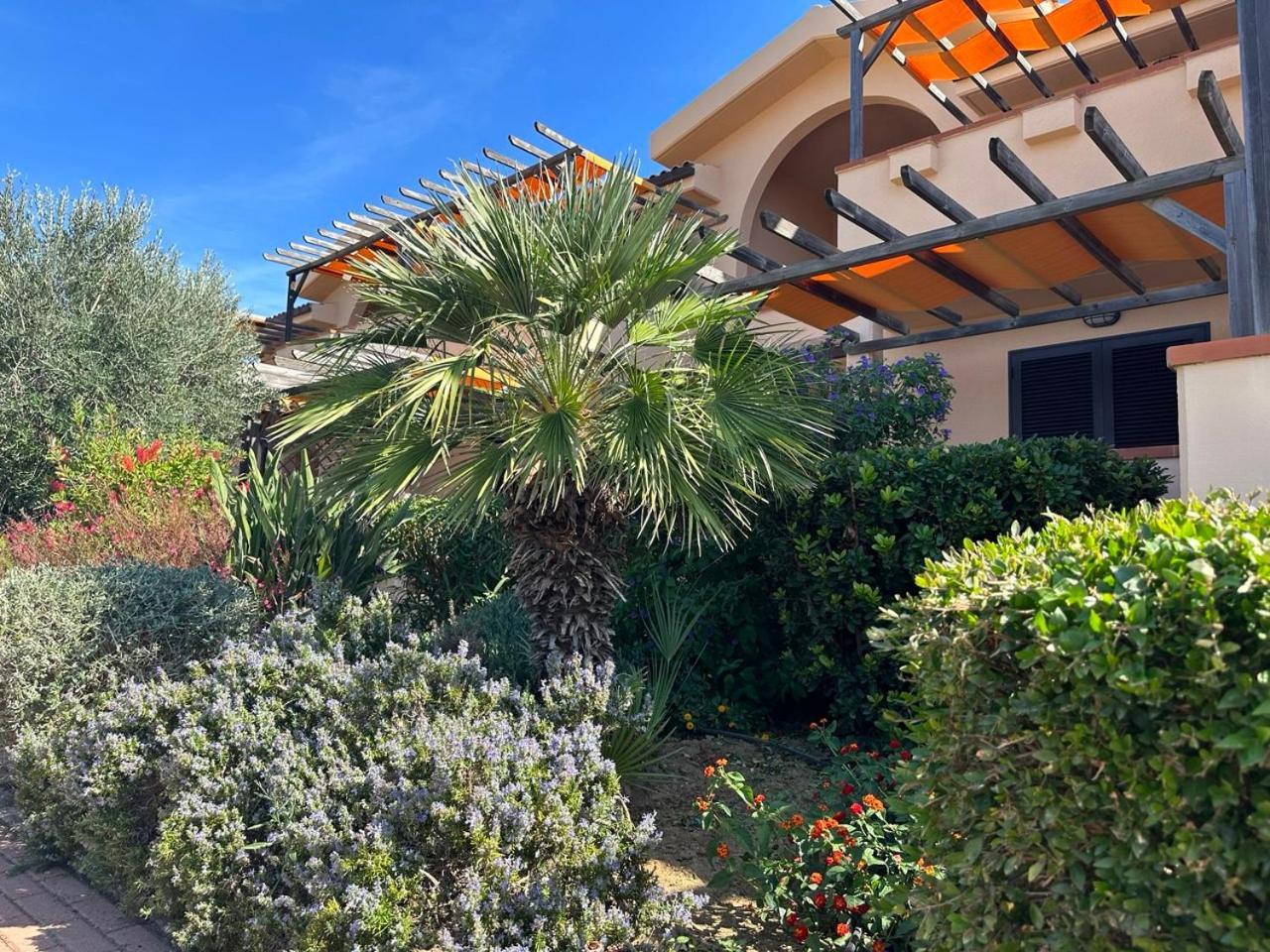 Residence Talamone Il Poderino Екстериор снимка